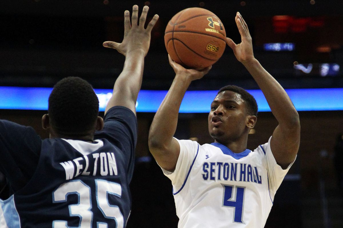 Sterling Gibbs' 12 first half points helped lead Seton Hall past Saint Peter's