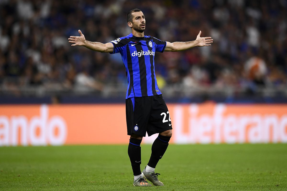 Henrikh Mkhitaryan of FC Internazionale reacts during the...