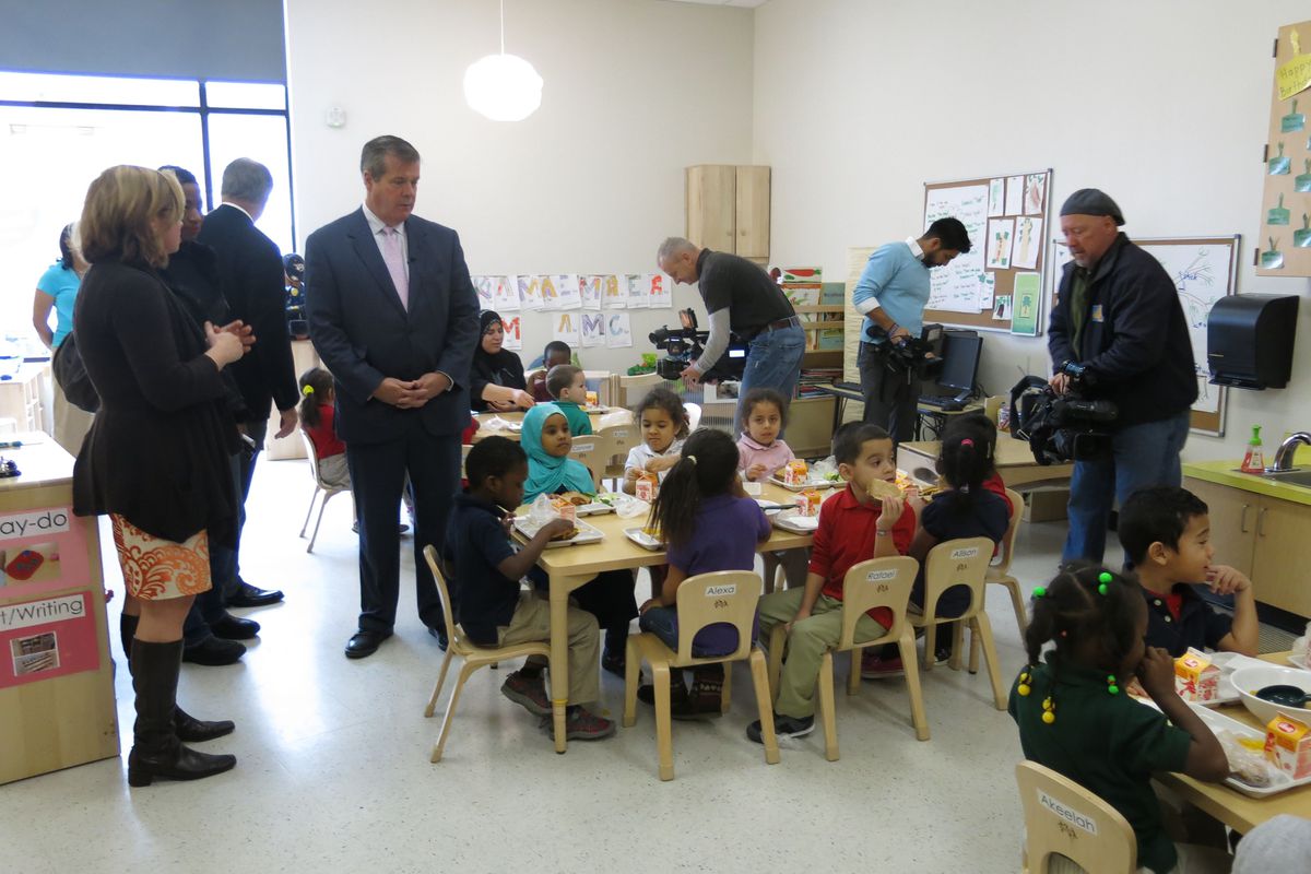 Prekindergarteners at Casa Azafra in Nashville received a recently from Mayor Karl Dean after he announced Tennessee had one a prekindergarten expansion grant.