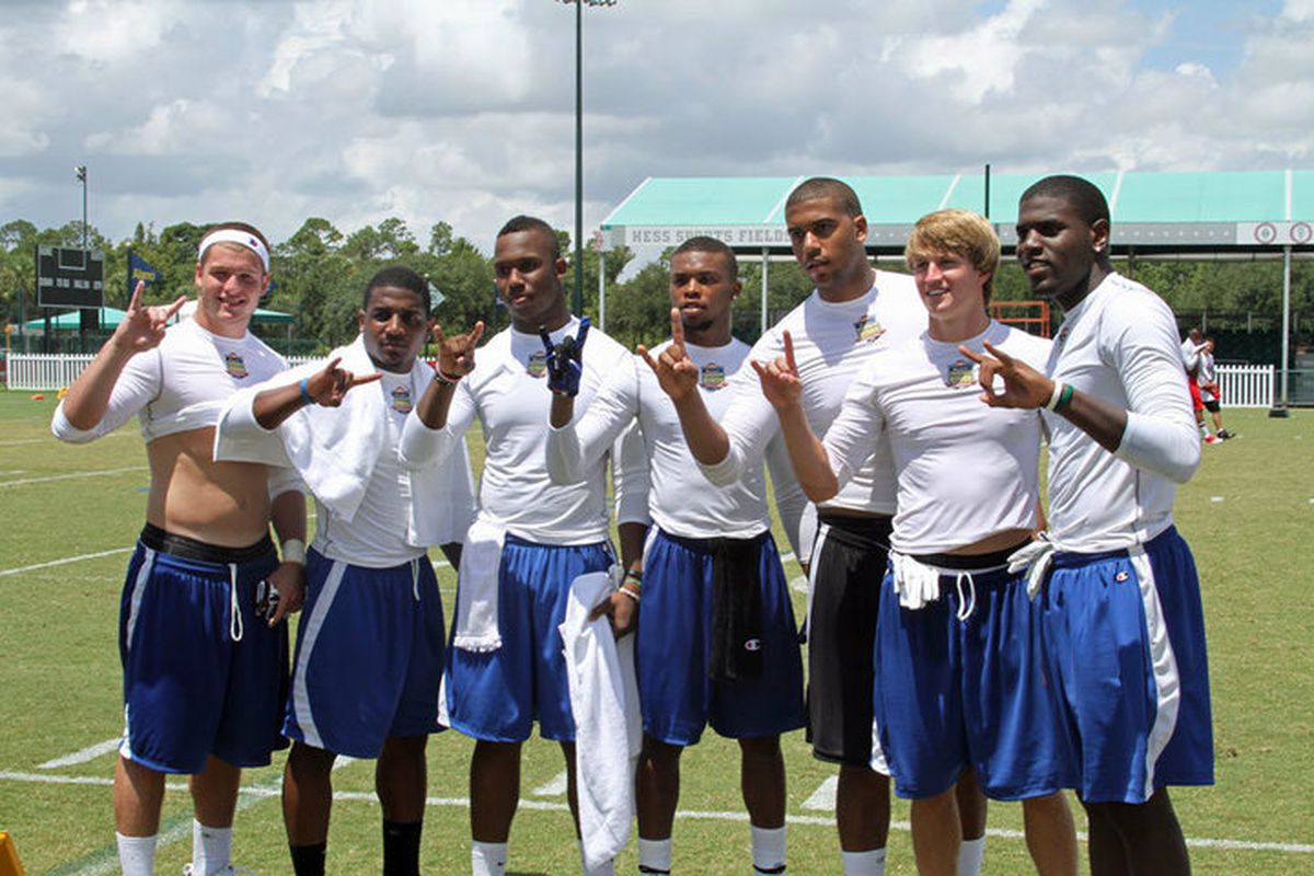Gig Harbor (WA) TE Austin Seferian-Jenkins (third from right) created something of an sensation on the Longhorn interwebs when he posed for his picture with Texas commits at the Gridiron Kings event.