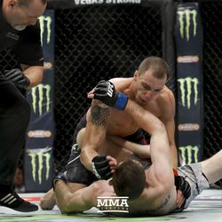 James Vick smacks Joe Duffy at UFC 217.