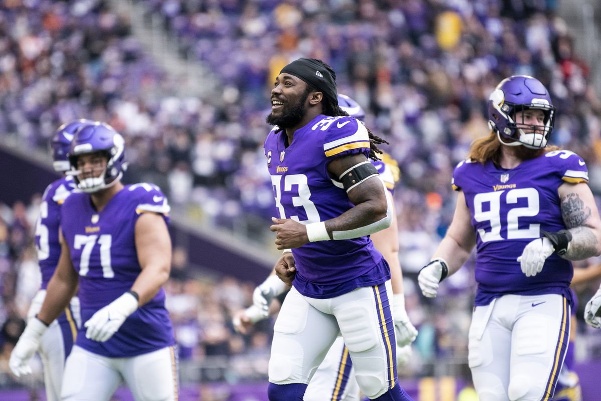 Vikings predictions 2022: Will Minnesota go over or under win
