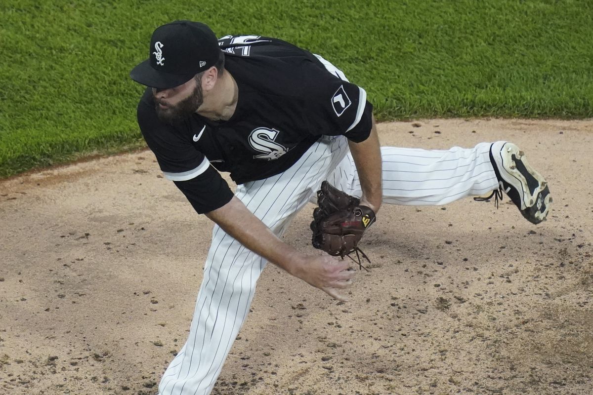 White Sox starter Lance Lynn throws a pitch during the fourth inning of Monday’s 5-1 win over the Cardinals. 
