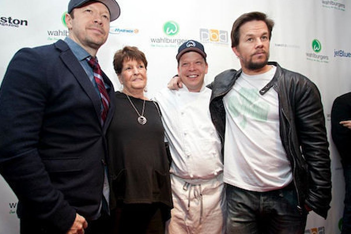 The Wahlbrothers with their Wahlmother. 