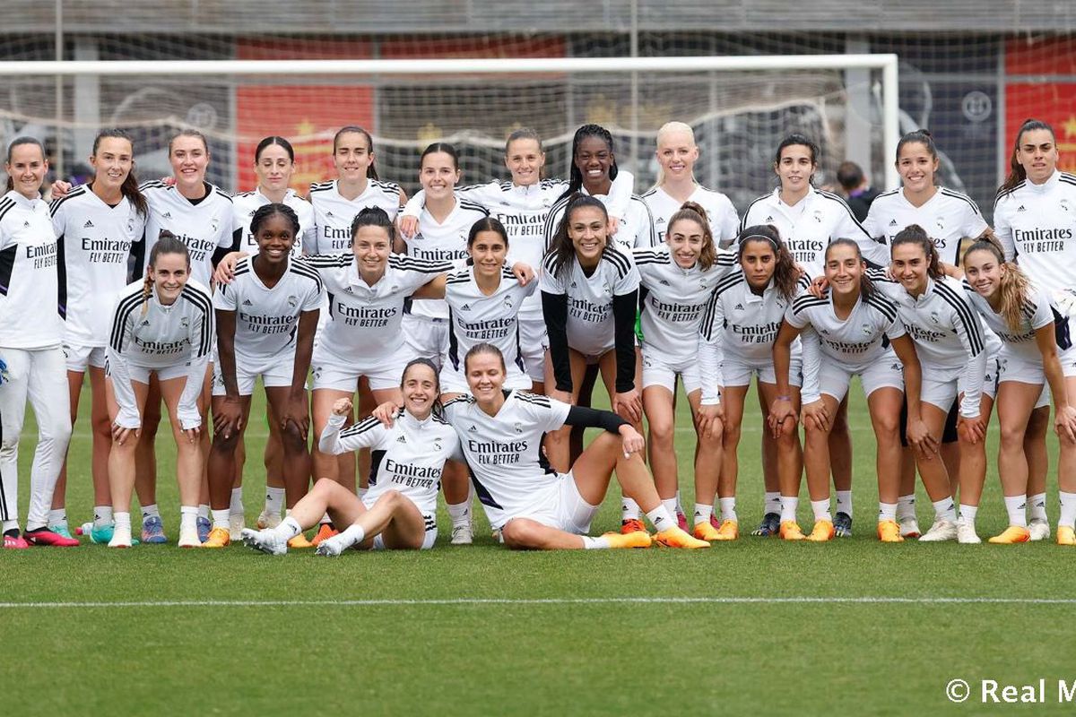 Real Madrid women’s squad pose for a group picture ahead of the Cup semifinal match against Athletic Club