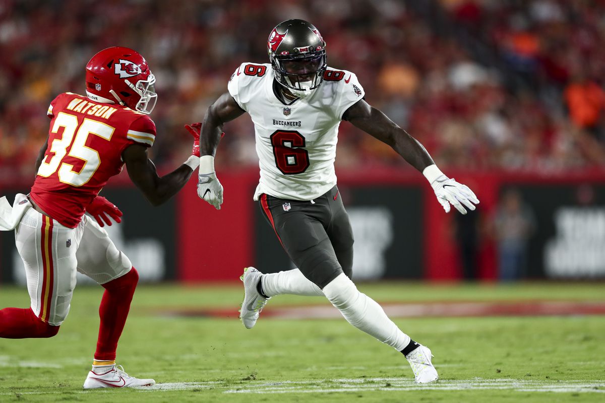 Julio Jones #6 of the Tampa Bay Buccaneers runs downfield during an NFL football game against the Kansas City Chiefs at Raymond James Stadium on October 2, 2022 in Tampa, Florida.