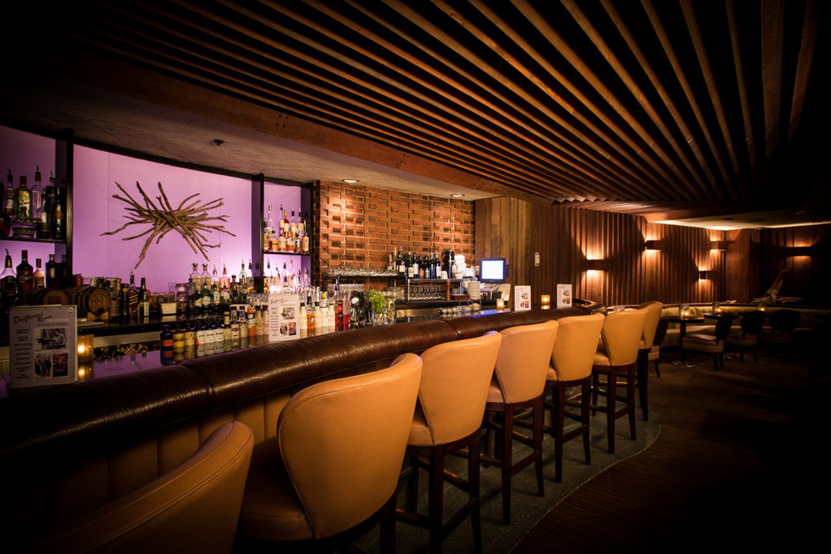 The bar at the Driftwood Room.