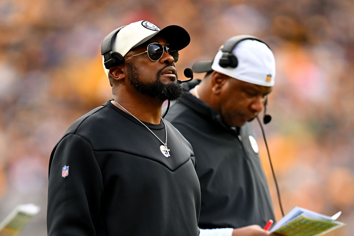 Head coach Mike Tomlin of the Pittsburgh Steelers looks on during the second quarter in the game the Arizona Cardinals at Acrisure Stadium on December 03, 2023 in Pittsburgh, Pennsylvania.