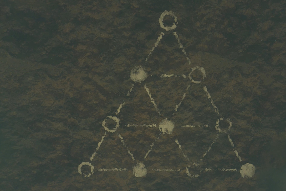 The Legend of Zelda: Tears of the Kingdom Dueling Peaks South Cave puzzle solution on the ceiling of the Dueling Peaks North Cave