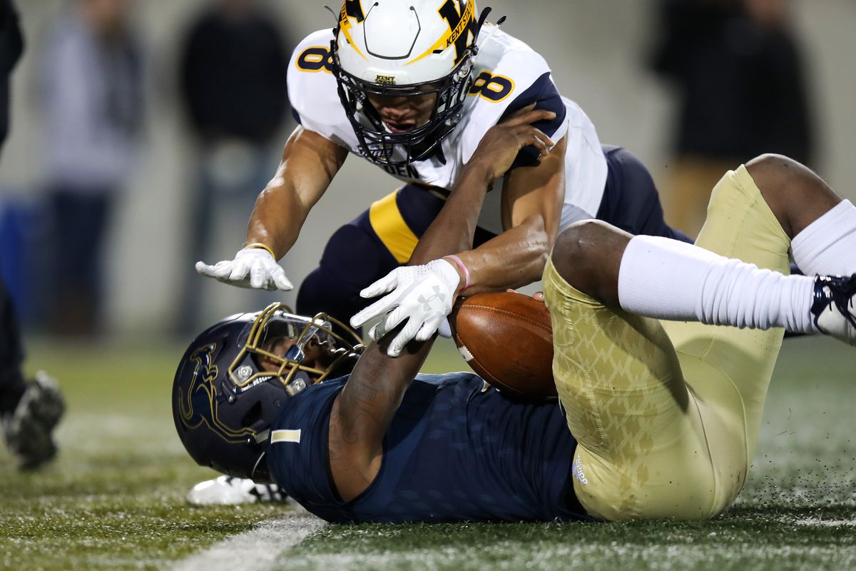 COLLEGE FOOTBALL: NOV 21 Kent State at Akron