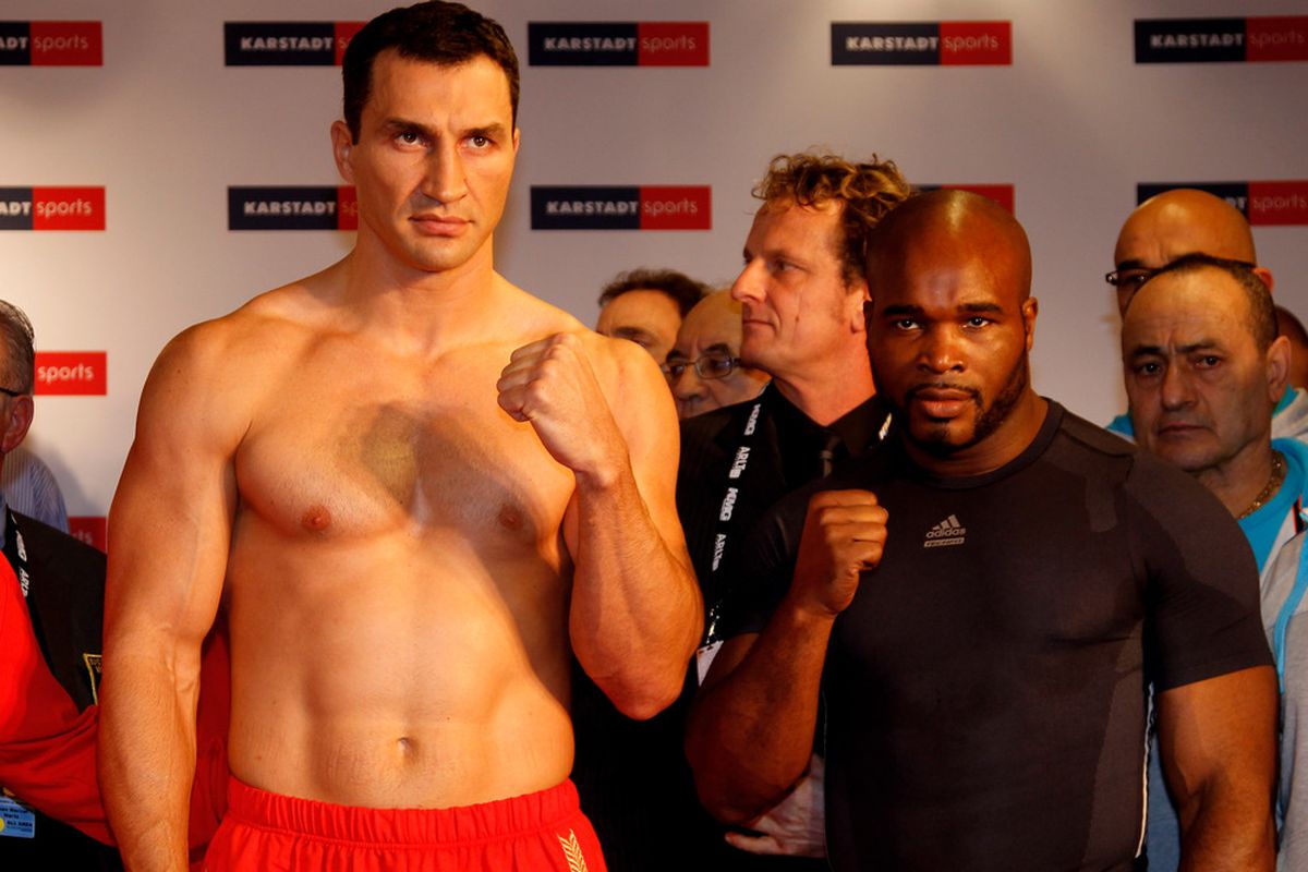 Wladimir Klitschko will have about 30 pounds on Jean Marc Mormeck tomorrow in Germany. (Photo by Friedemann Vogel/Bongarts/Getty Images)