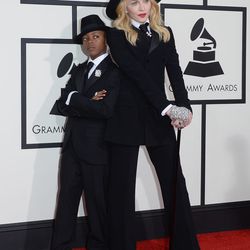 Just adorable. Madonna and her son David in matching Ralph Lauren suits. Madonna tells Ryan Seacrest that it was David's idea.