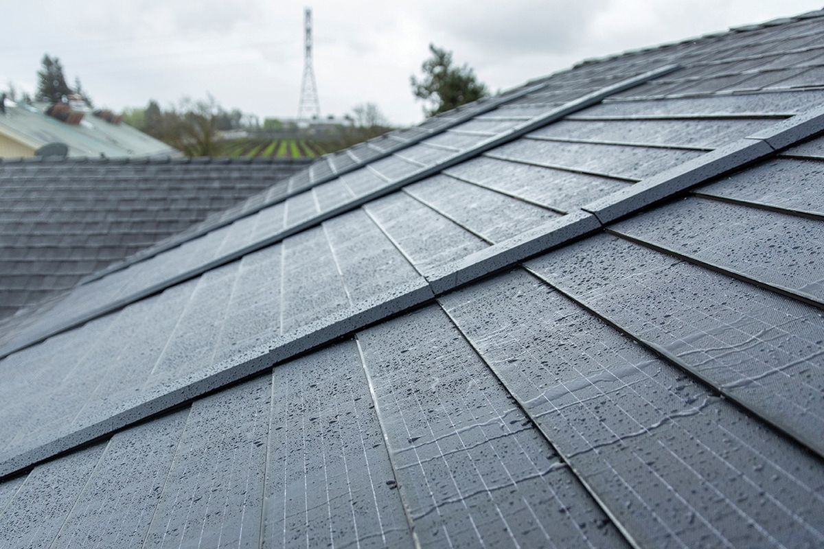 The solar roof could finally become a reality thanks to GAF&#39;s nailable solar shingles - The Verge