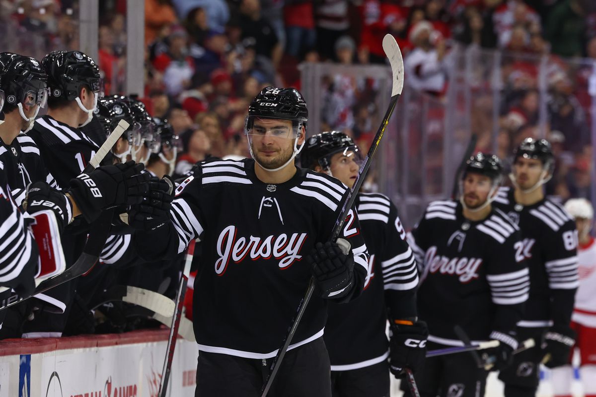 NHL: Detroit Red Wings at New Jersey Devils