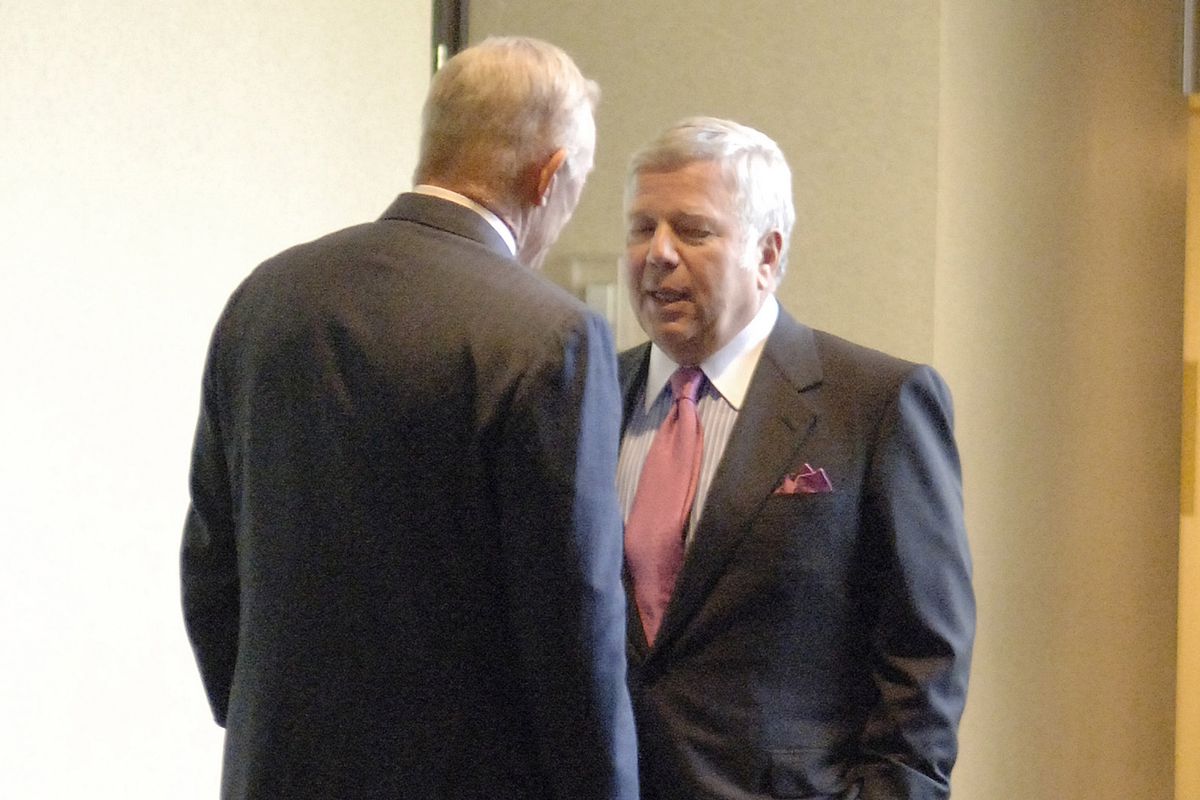 It may be a tense meeting between Robert Kraft and, well, everybody.