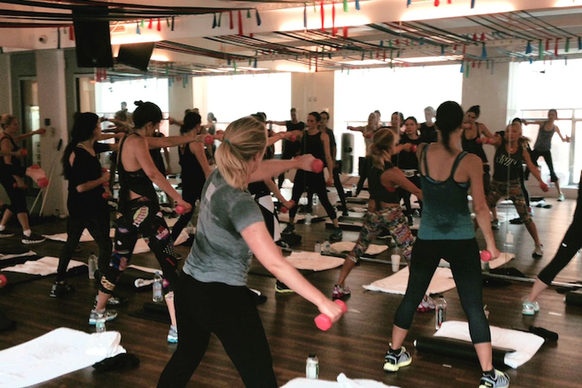 The first filmed class at Tracy Anderson Method in Tribeca. Photo: <a href="http://wellandgood.com/2014/12/18/tracy-andersons-classes-stream-at-home/">Well + Good</a>