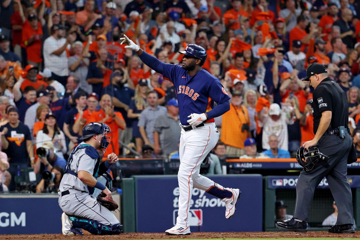 MLB: ALDS-Seattle Mariners at Houston Astros