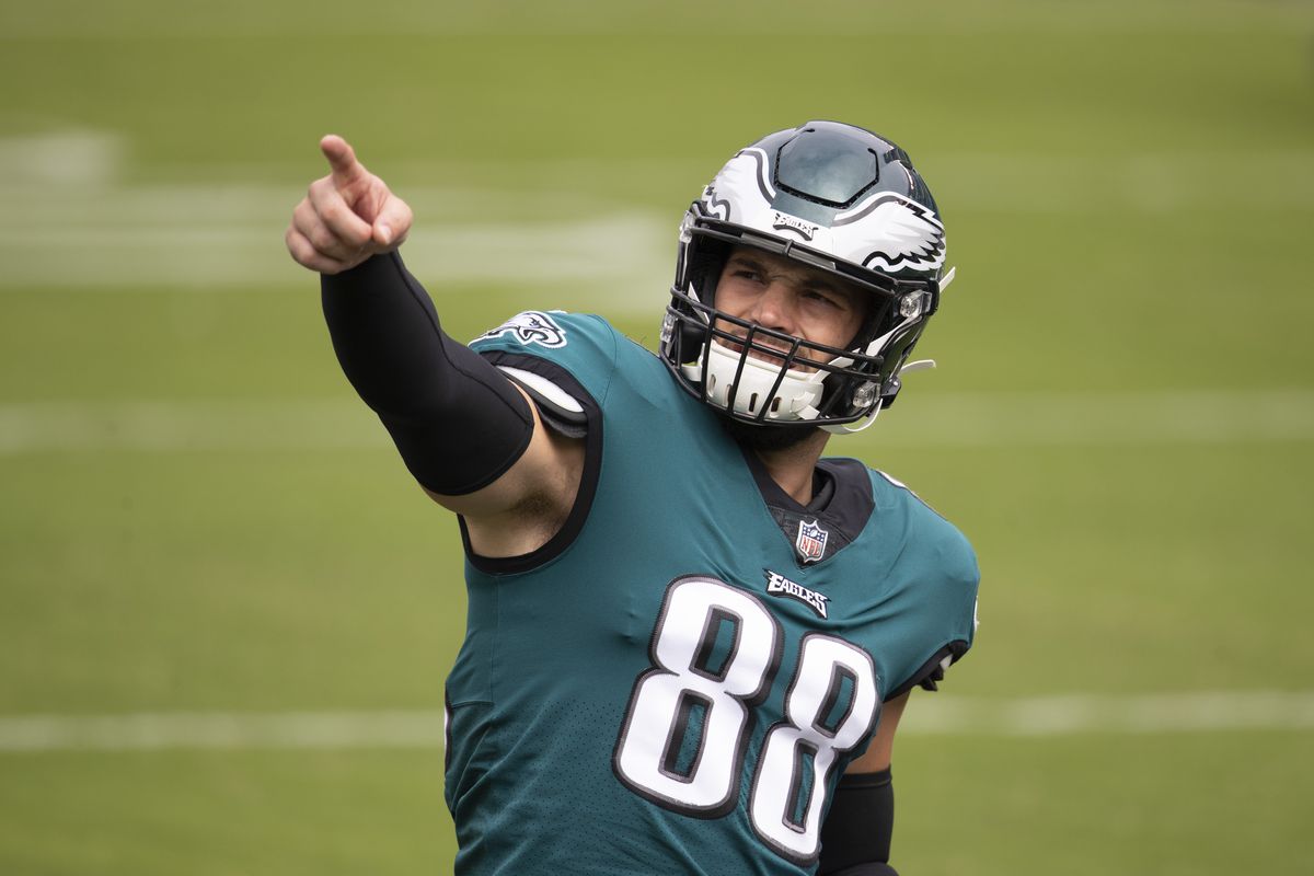 Dallas Goedert of the Philadelphia Eagles points prior to the game against the Cincinnati Bengals at Lincoln Financial Field on September 27, 2020 in Philadelphia, Pennsylvania.