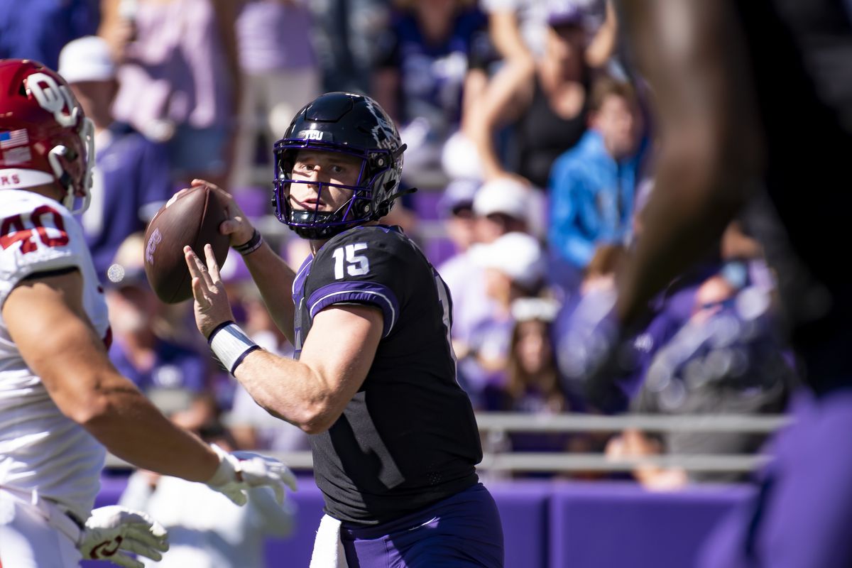 Quarterback Max Duggan #15 of the TCU Horned Frogs prepares to throw the ball to a teammate in the first half during TCU’s home game against Oklahoma at Amon G. Carter Stadium on October 1, 2022 in Fort Worth, Texas.
