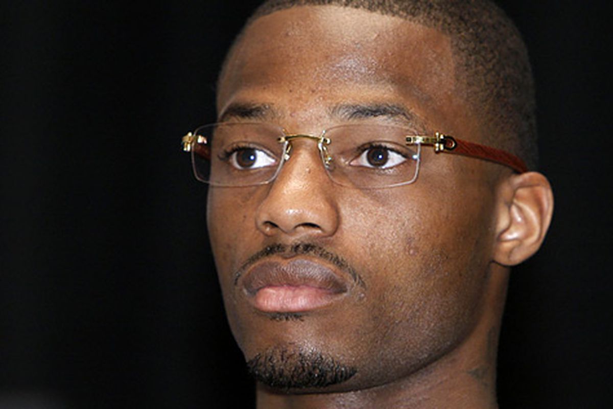 Chad Dawson doesn't just want to beat Antonio Tarver for a second time -- he wants to punish him. (Photo by Will Hart / Tom Hogan, via <a href="http://www.hbo.com/boxing/img/events/2009/0509-dawson-tarver-II/press1-wh/760x316-02.jpg">www.hbo.com</a>)