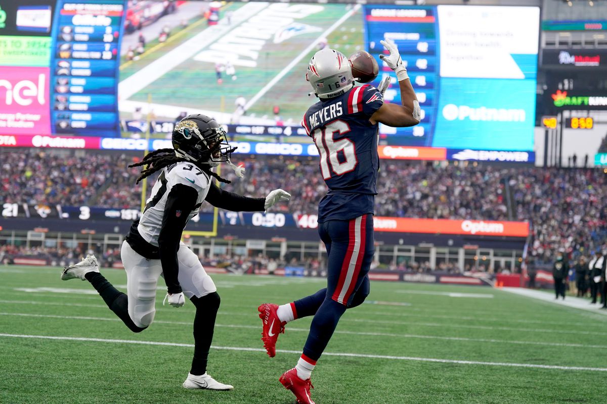 Jan 2, 2022; Foxborough, Massachusetts, USA; New England Patriots wide receiver Jakobi Meyers (16) makes a catch against the Jacksonville Jaguars in the second quarter at Gillette Stadium.