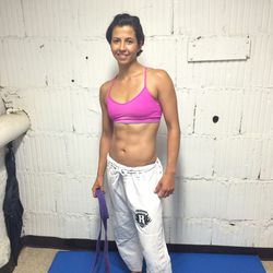 <a href="http://chicago.racked.com/archives/2014/08/15/hottest-trainer-contestant-5-veronica-mayorga.php">Veronica Mayorga</a>, Brazilian jiu jitsu expert