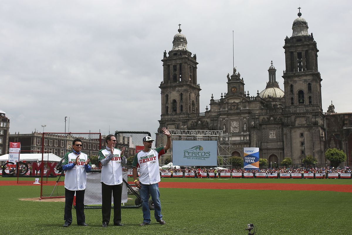 Mexican Baseball League: Home Run Derby at Main Square