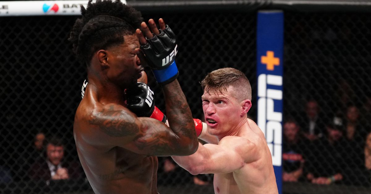 Highlights! Stephen Thompson puts on striking clinic, stops Kevin Holland late | UFC Orlando