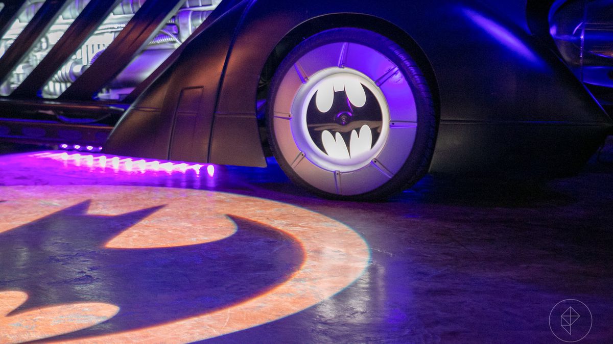 batmobile and bat signal at the comic-con museum