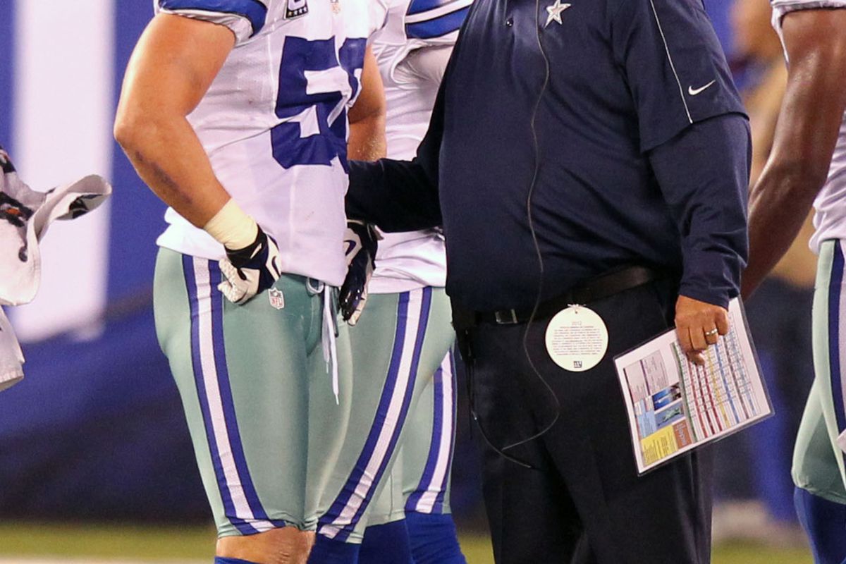 Sep 5, 2012; East Rutherford, NJ, USA;  Dallas Cowboys defensive coordinator Rob Ryan talks with linebacker Sean Lee (50) during a time out in the fourth quarter at MetLife Stadium.  Dallas won 24-17.  Mandatory Credit: Anthony Gruppuso-US PRESSWIRE