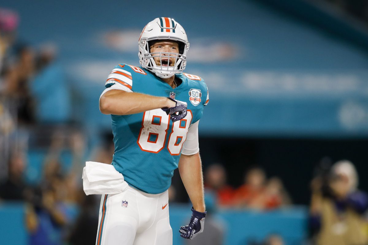 Miami Dolphins tight end Mike Gesicki (88) calls for a flag after a play during the first quarter against the Pittsburgh Steelers at Hard Rock Stadium.