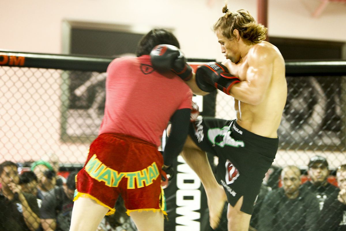 Urijah Faber in the middle of his public workout before UFC 157.
