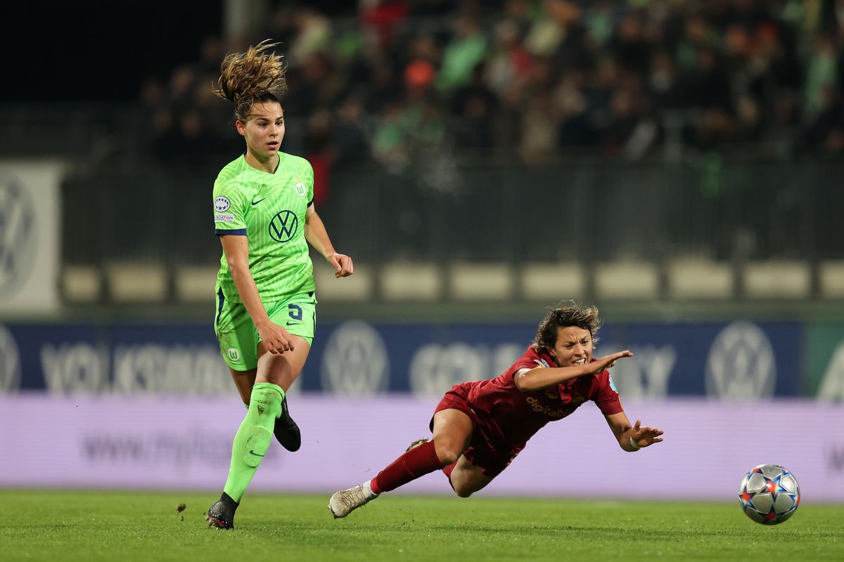 VfL Wolfsburg v AS Roma: Group B - UEFA Women’s Champions League
