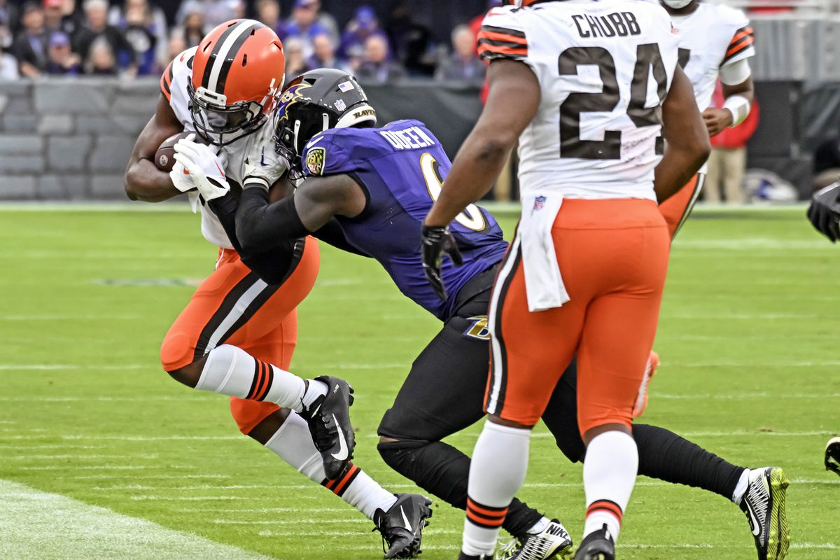 Cleveland Browns wide receiver David Bell (18) makes a reception and is forced out of bounds by Baltimore Ravens linebacker Patrick Queen (6) during the Cleveland Browns game versus the Baltimore Ravens on October 23, 2022 at M&amp;T Bank Stadium in Baltimore, MD.