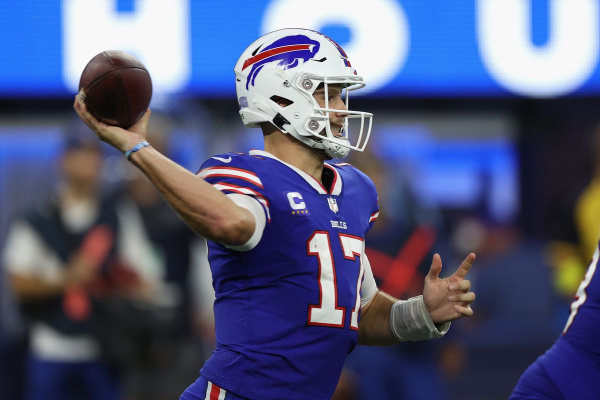INGLEWOOD, CALIFORNIA - SEPTEMBER 08: Quarterback Josh Allen #17 of the Buffalo Bills throws a pass during the third quarter of the NFL game against the Los Angeles Rams at SoFi Stadium on September 08, 2022 in Inglewood, California.