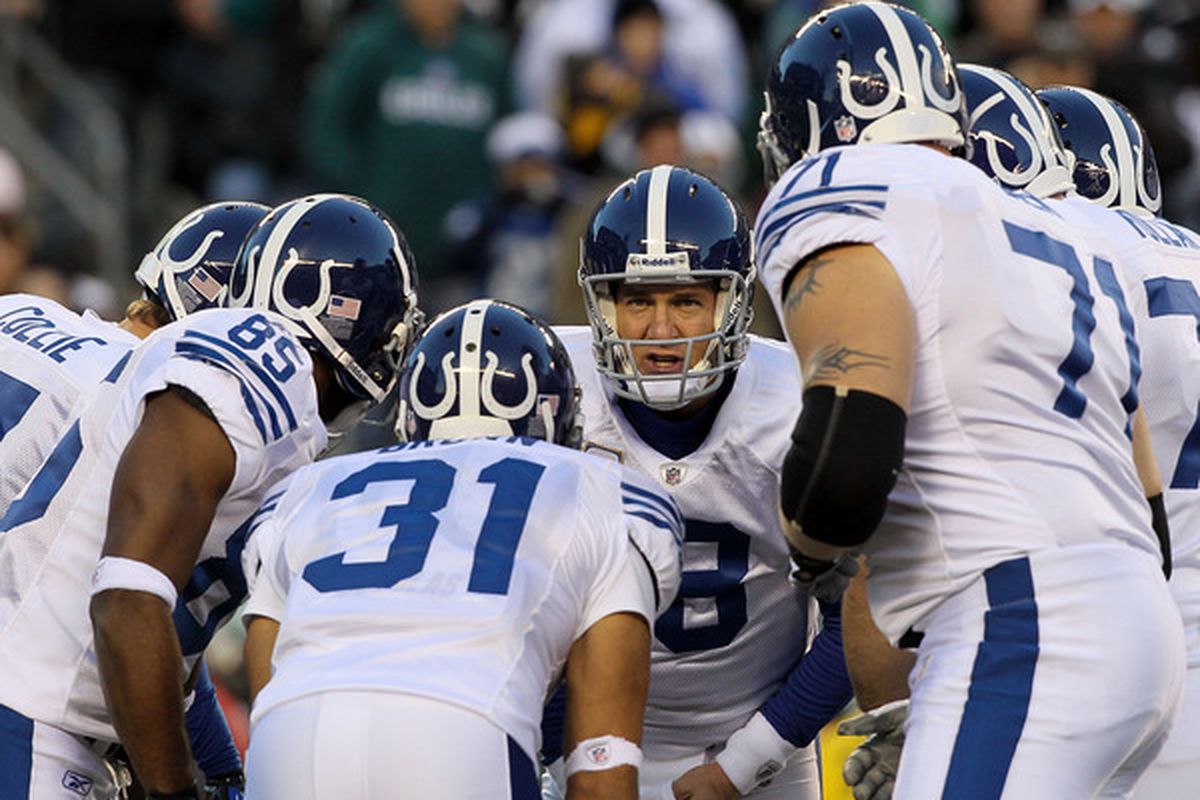 PHILADELPHIA - NOVEMBER 07:  Peyton Manning #18 of the Indianapolis Colts huddles with his team against the Philadelphia Eagles on November 7 2010 at Lincoln Financial Field in Philadelphia Pennsylvania.  (Photo by Jim McIsaac/Getty Images)