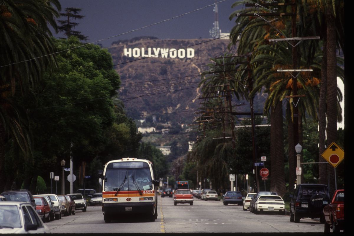 1 OCT 1992: A GENERAL VIEW OF THE FAMOUS HOLLYWOOD SIGN IN LOS ANGELES. LOS ANGELES IS ONE OF THE