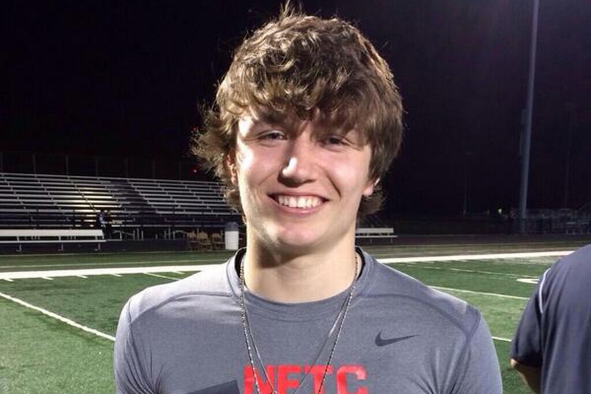 Top QB recruit Drew Lock is more concerned about teammate's alcohol/pot use than him being gay