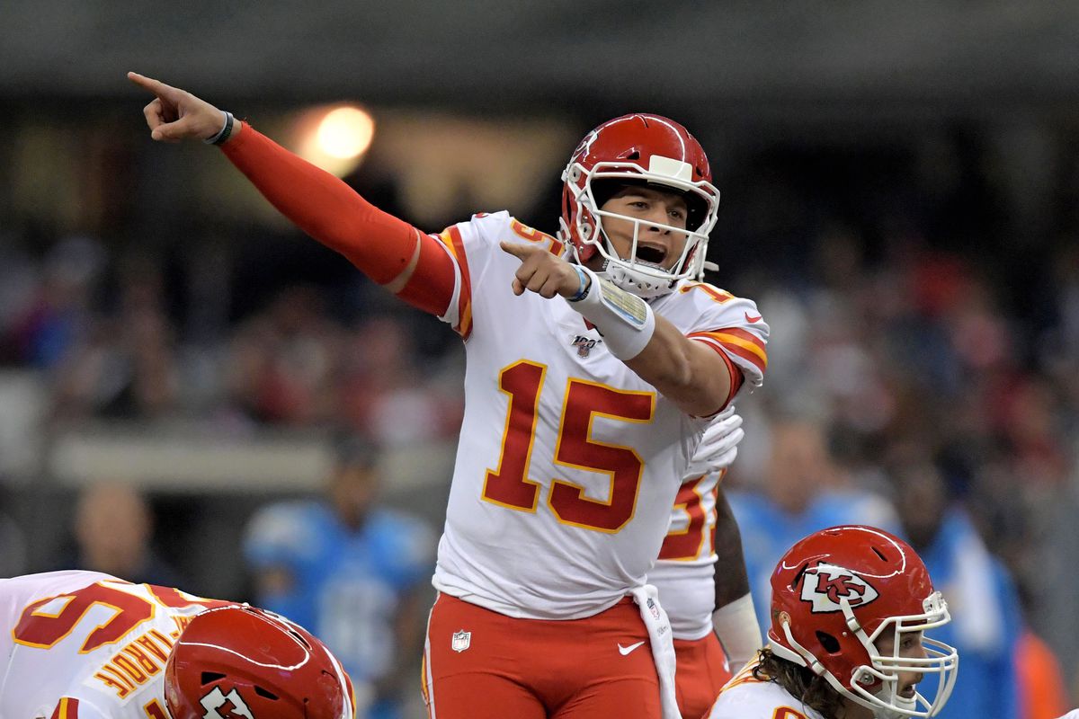 Kansas City Chiefs quarterback Patrick Mahomes reacts at the line of scrimmage against the Los Angeles Chargers in the first half during an NFL International Series game at Estadio Azteca.