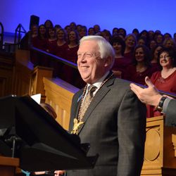 Mormon Tabernacle Choir President Ron Jarrett receives the American Classical Music Hall of Fame Medallion. 