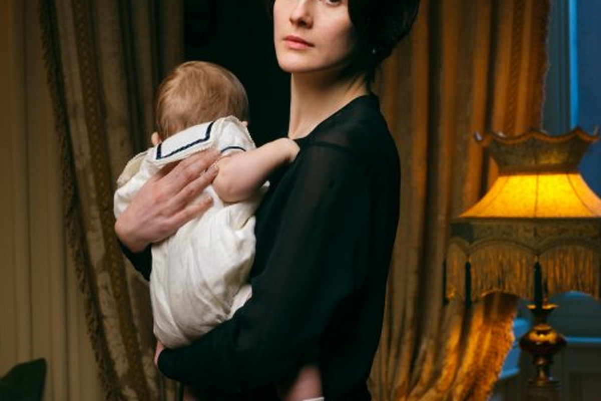 Photo by Nick Briggs/Carnival Film for Masterpiece via <a href="http://www.thedailybeast.com/articles/2013/05/14/downton-abbey-season-4-sets-pbs-return-date.html">The Daily Beast</a>