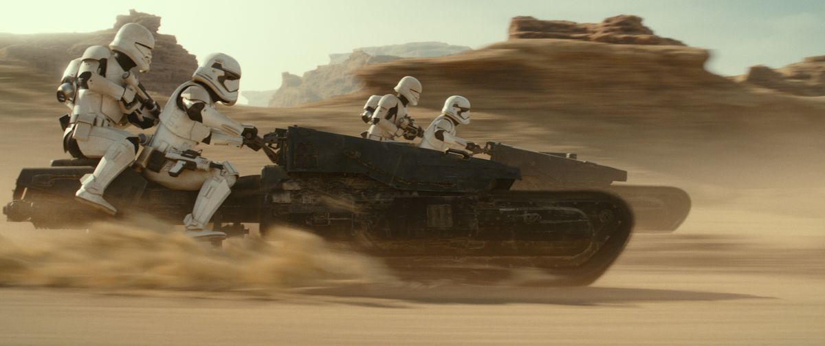 Stormtroopers in Star Wars: The Rise of Skywalker ride heavy speeders in a desert chase.