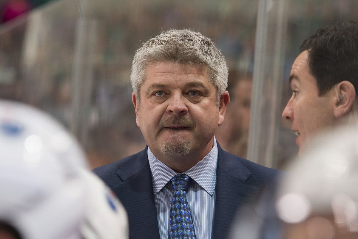 Todd McLellan can only watch while his team loses