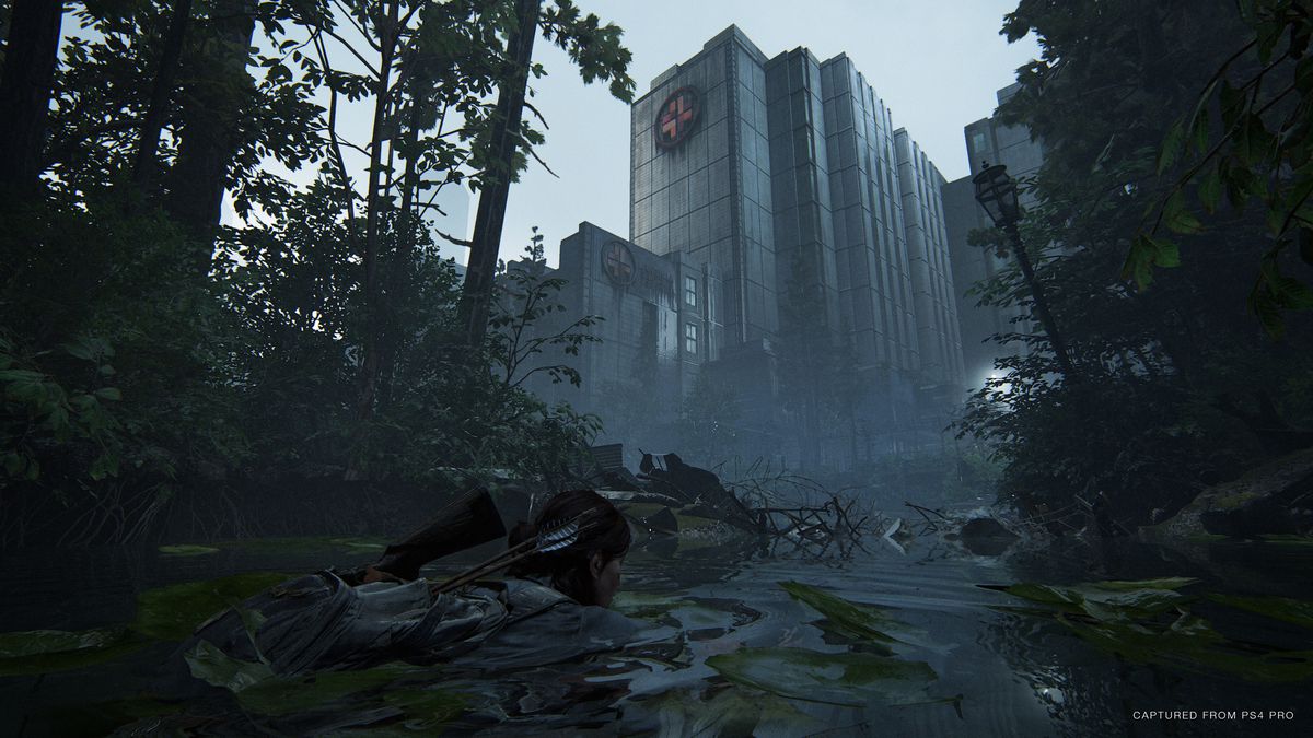 In The Last Of Us Part II, Ellie swims across a flooded roadway in what remains of downtown Seattle.