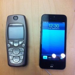 The "N.23" next to the iPhone 5
