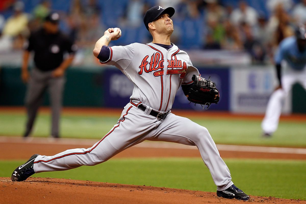 ST. PETERSBURG - MAY 20:  Pitcher Tim Hudson #15 of the Atlanta Braves pitches against the Tampa Bay Rays during the inter-league game at Tropicana Field on May 20, 2012 in St. Petersburg, Florida.  (Photo by J. Meric/Getty Images)