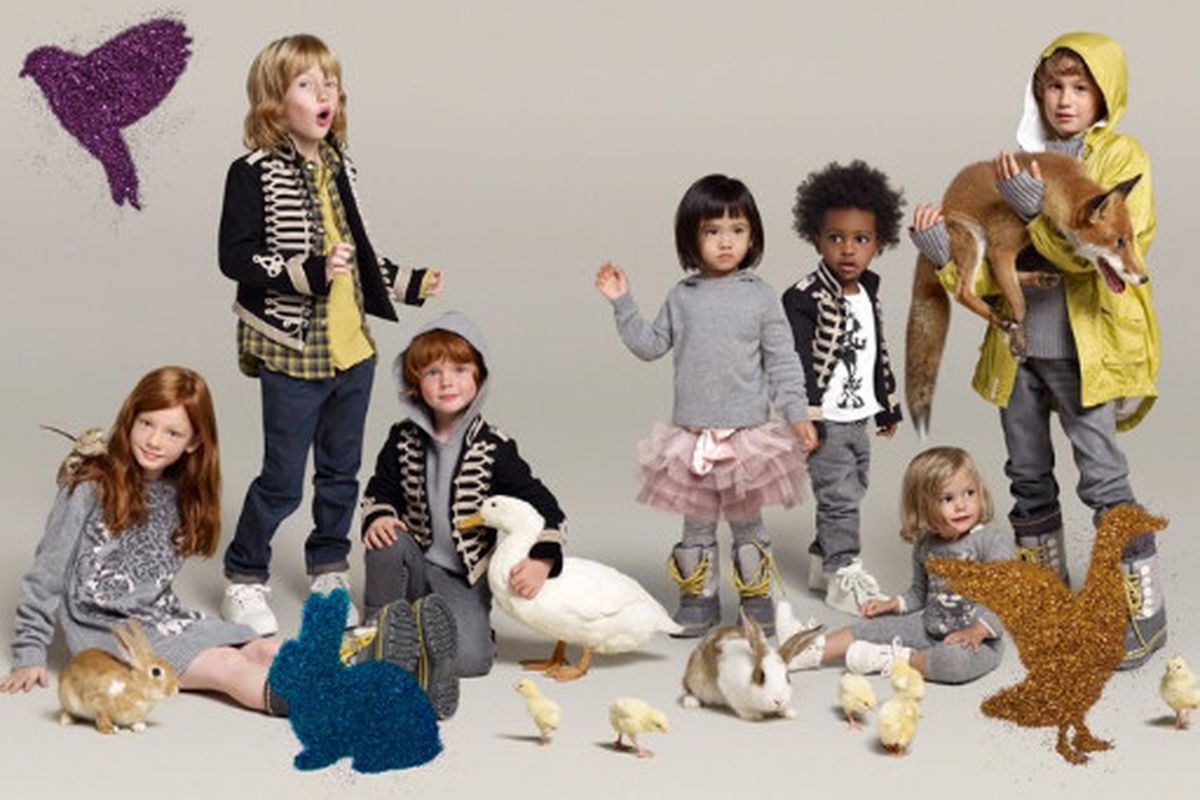 Image via <a href="http://www.wwd.com/markets-news/mccartney-designs-childrens-wear-for-gap-2350845?module=today#/slideshow/article/2350845/2350852">WWD</a>