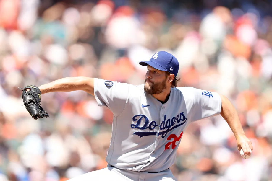Clayton Kershaw injury updates: Dodgers SP leaves fifth inning Thursday vs. Giants with back issue