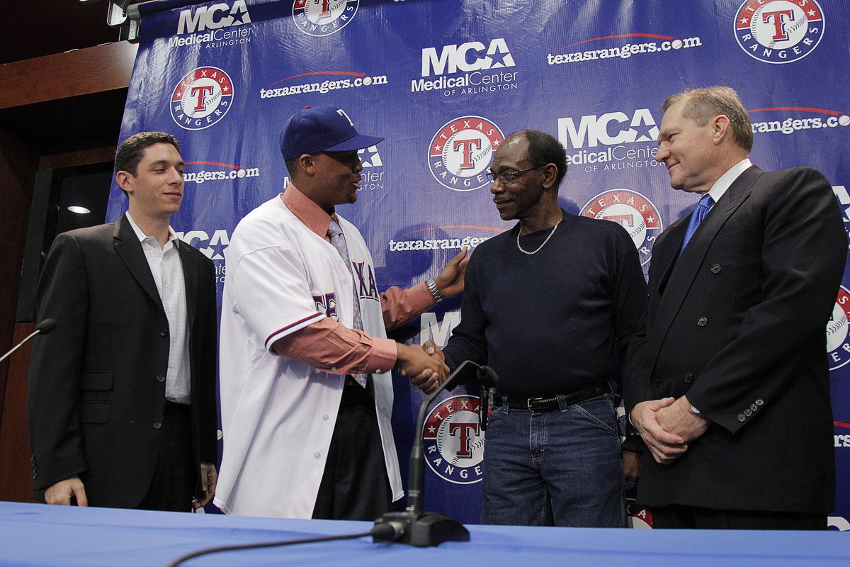 Adrian Beltre signs with the Rangers
