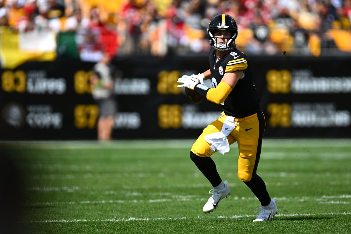 San Francisco Kenny Pickett #8 of the Pittsburgh Steelers looks to throw a pass in the first half of a game against the San Francisco 49ers at Acrisure Stadium on September 10, 2023 in Pittsburgh, Pennsylvania. v Pittsburgh Steelers